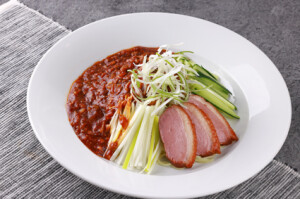 2023ジャージャー麺01-低
